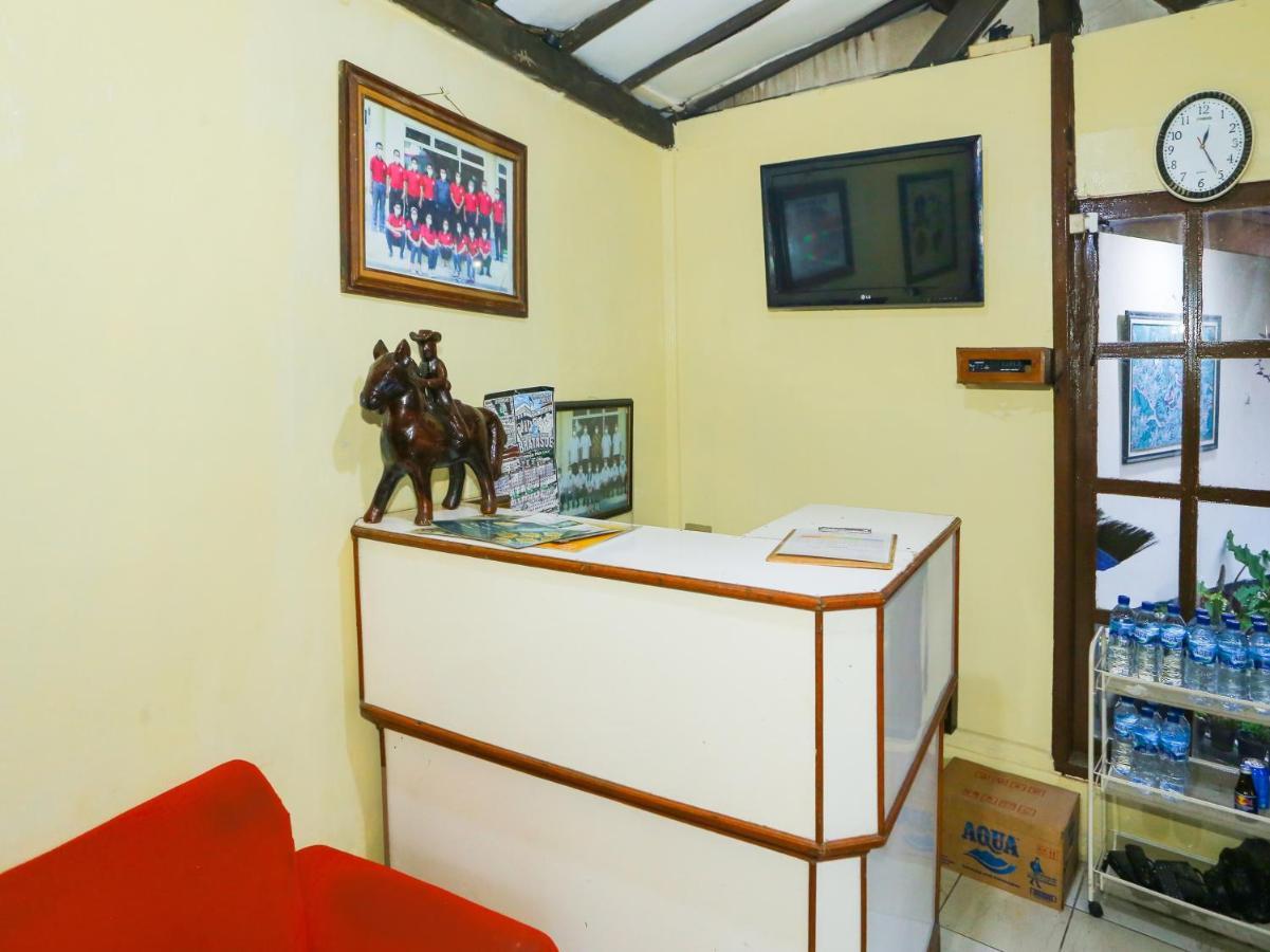 Oyo 93136 Santo Djaya 2 Hotel