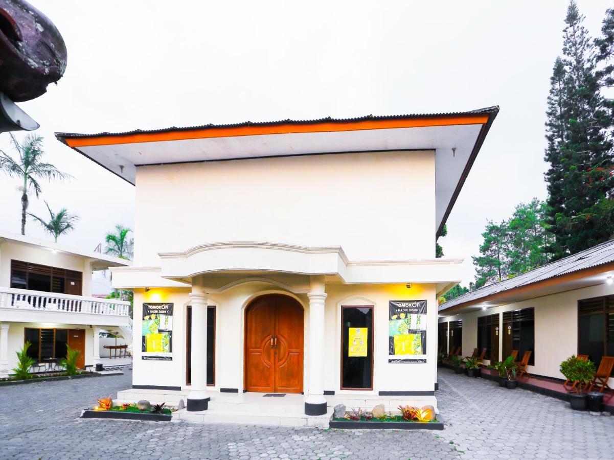 Hotel Oyo 93136 Santo Djaya 2
