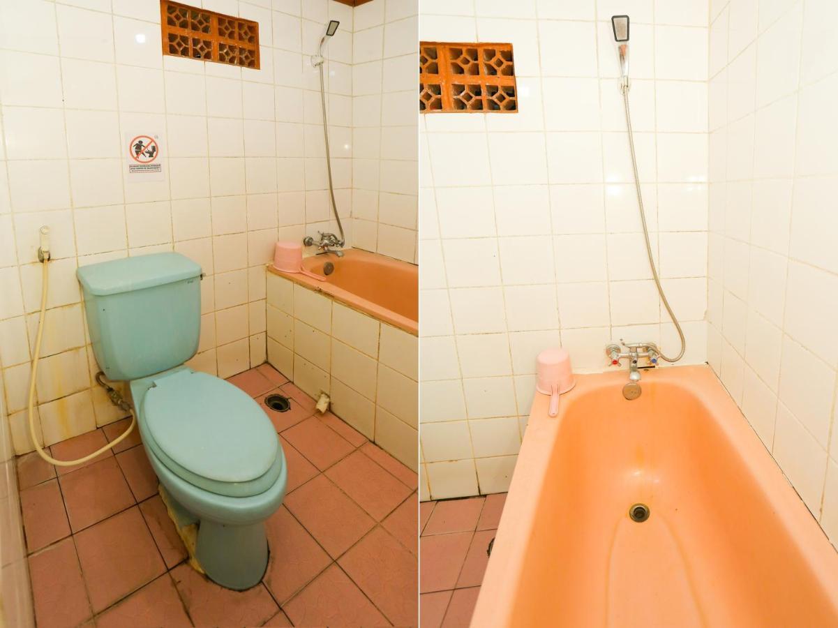 Oyo 93136 Santo Djaya 2 Hotel 2*
