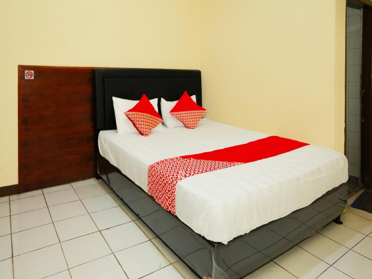 Oyo 93136 Santo Djaya 2 Hotel